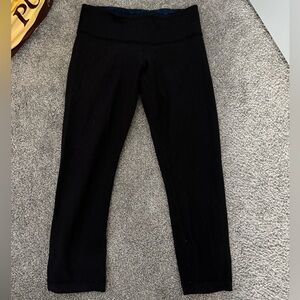 Black Lululemon Capri Leggings